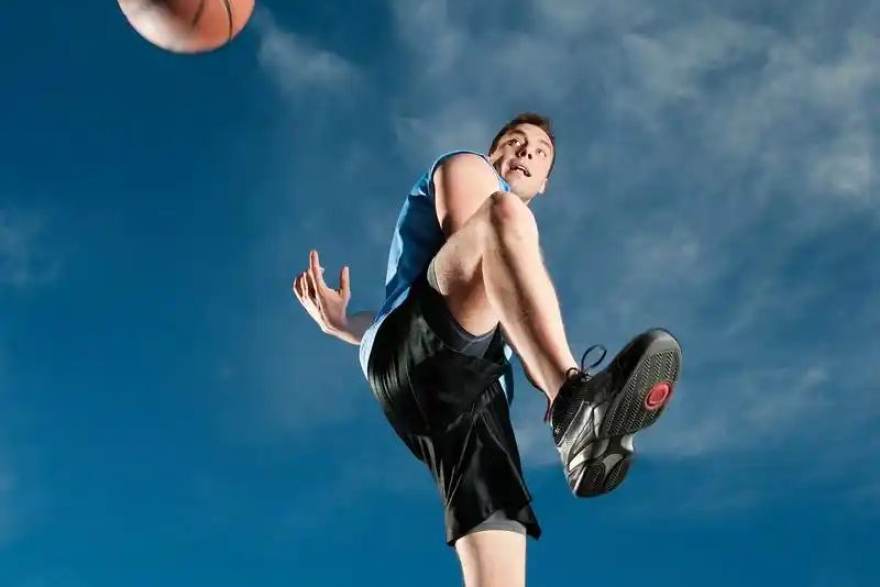 球帝 NBA与CBA赛程密度差异科普：背靠背与恢复窗口怎么读